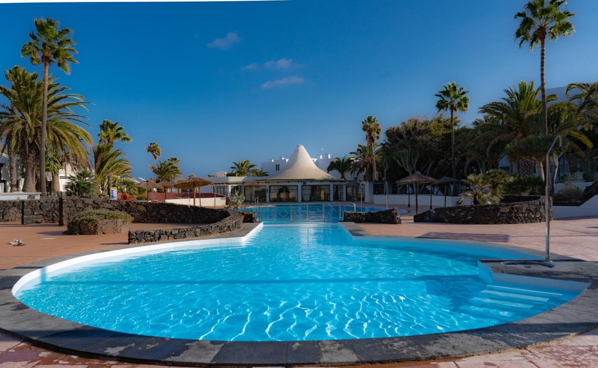 Luxury Bungalow Playa Roca Costa Teguise Exterior photo