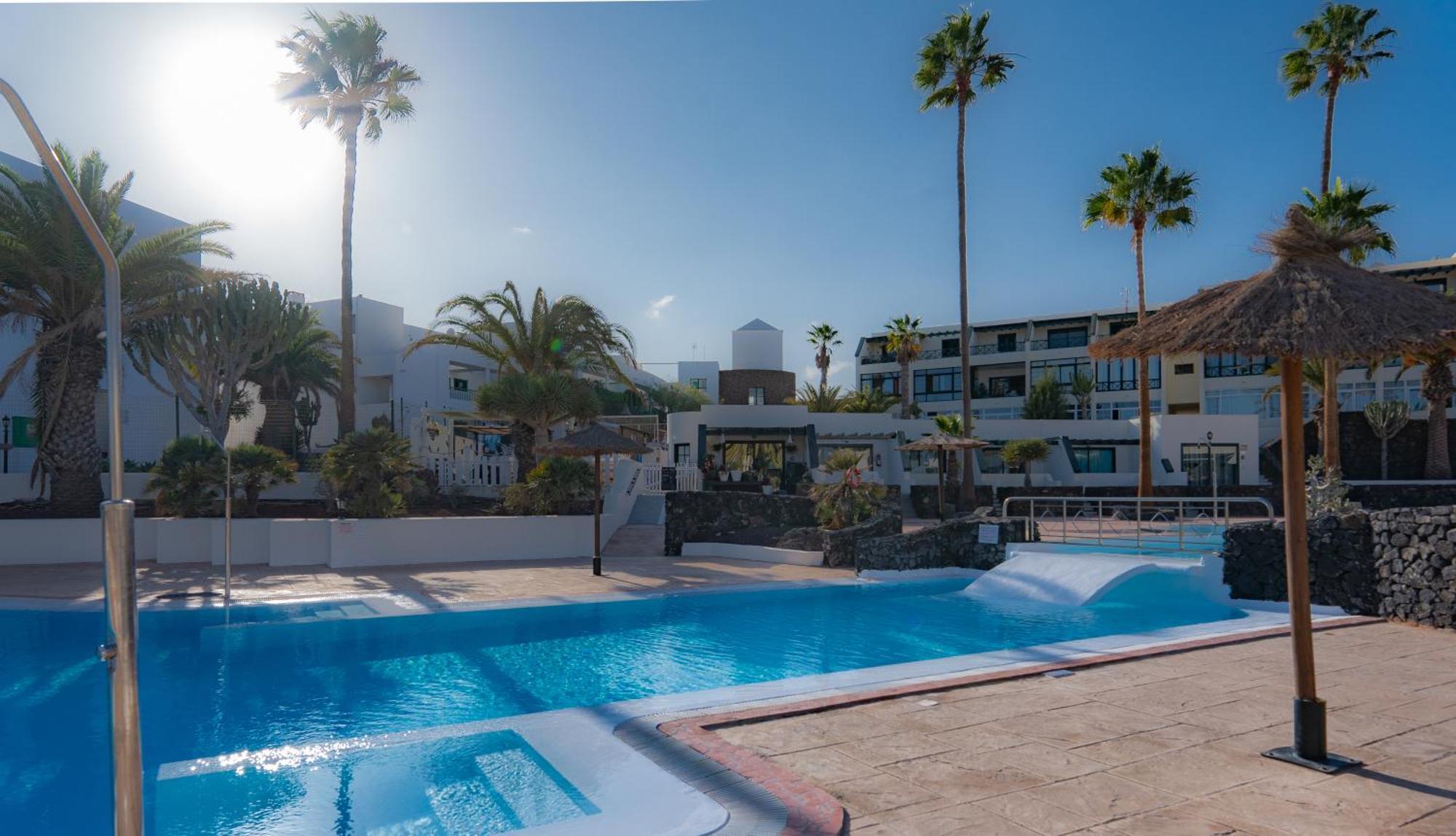 Luxury Bungalow Playa Roca Costa Teguise Exterior photo